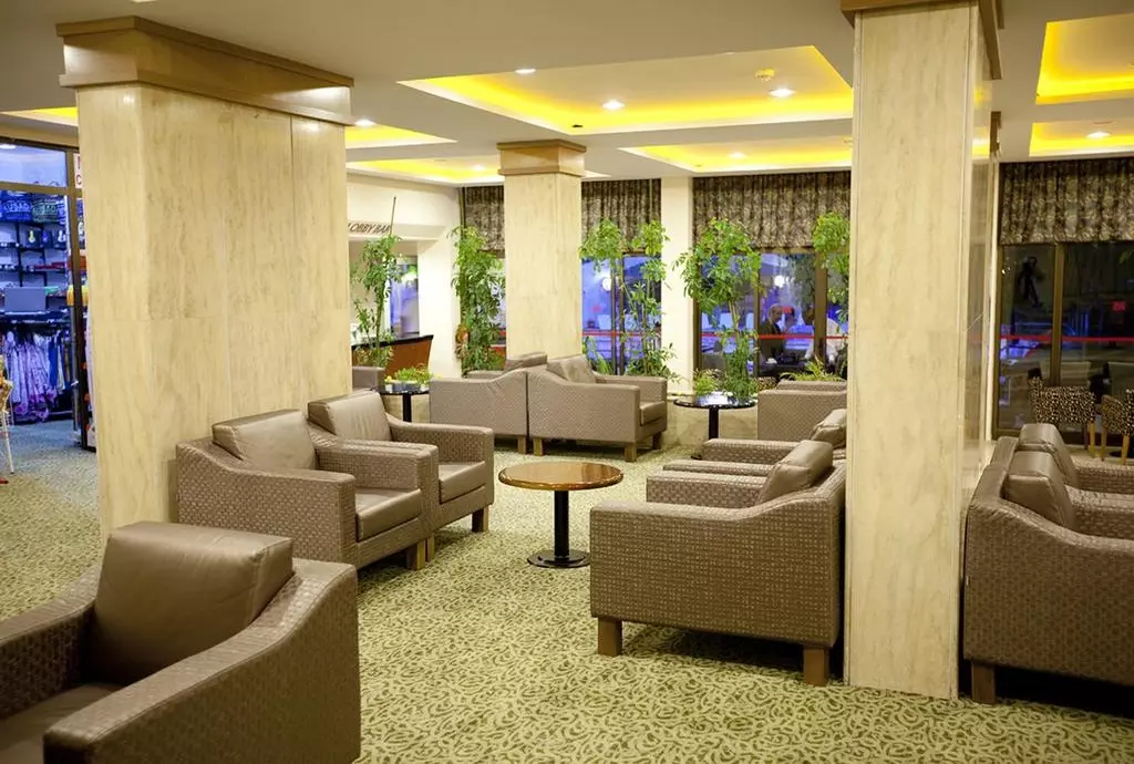 marbel by palm wings_shabavizparvaz_07.jpg